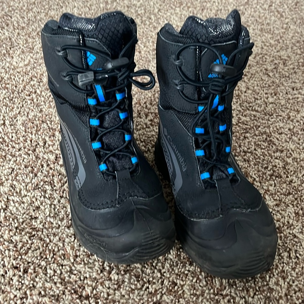Youth Columbia winter boots